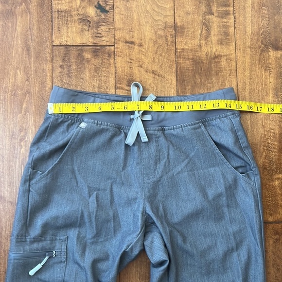 Figs Technical Collection Crop Scrub Joggers Size S/P - Picture 5 of 13